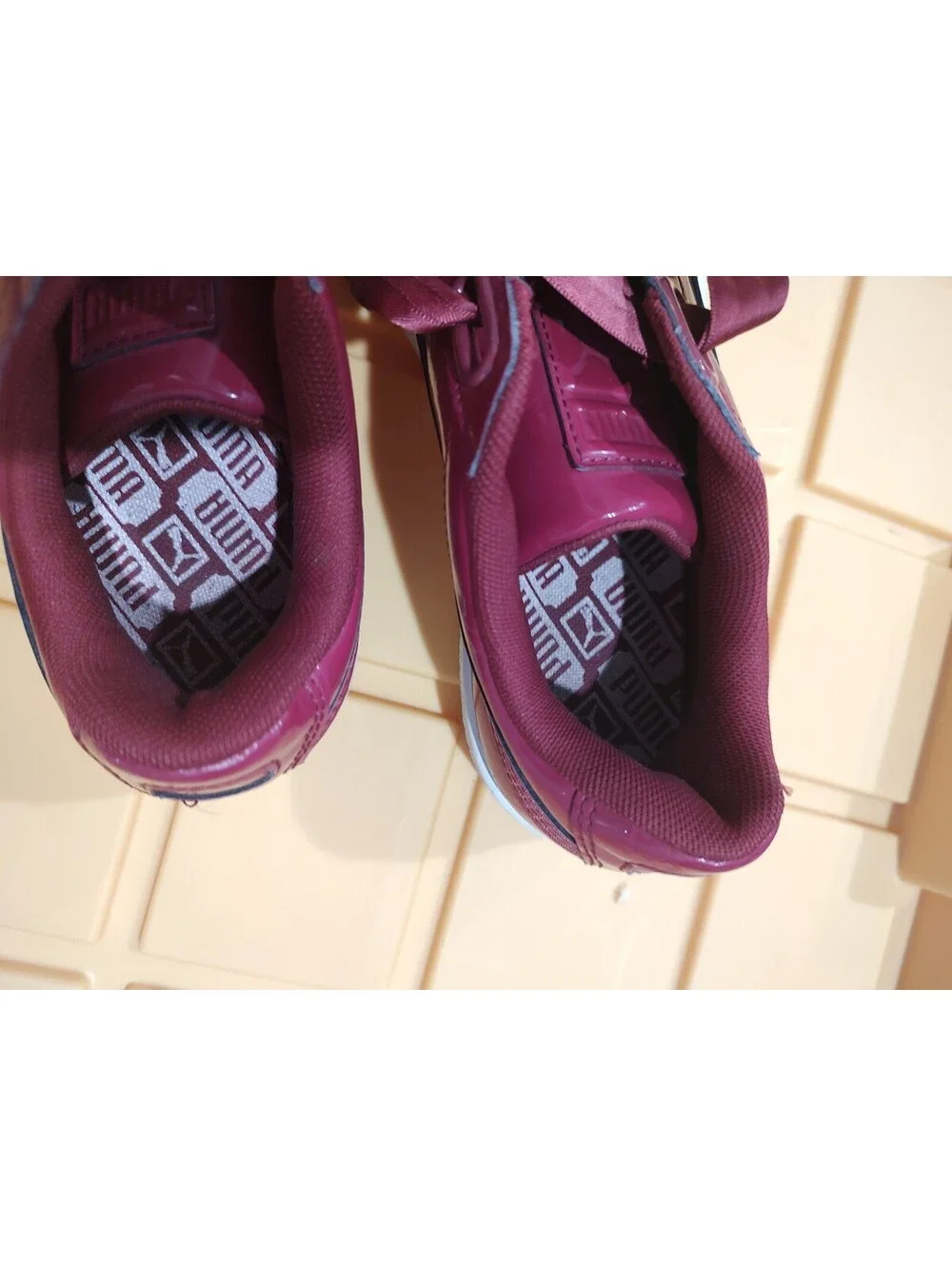 Puma Women's Burgundy Satin Ribbon Lace Sneakers Size 6.5